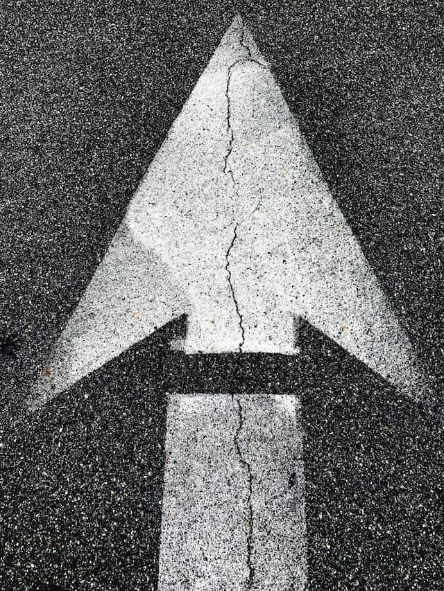 Asphalt paving cracking